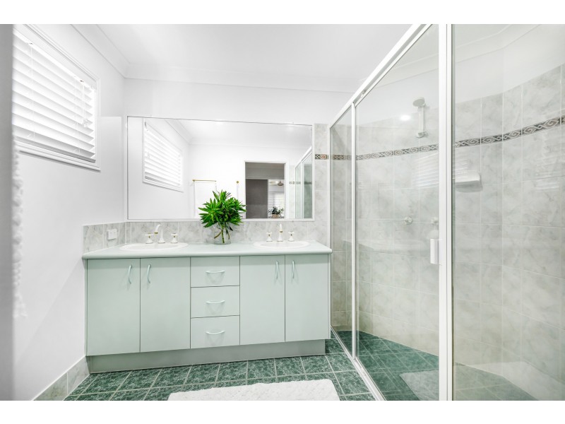 12 Firefly Street, Pelican Waters QLD 4551