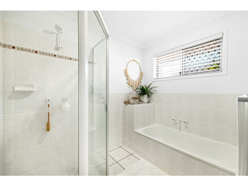 12 Firefly Street, Pelican Waters QLD 4551