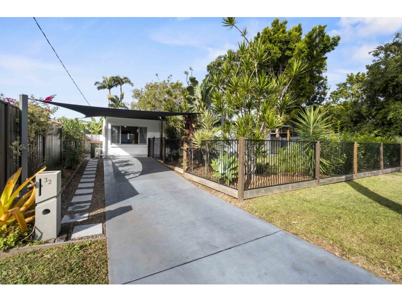 32 Kowonga Street, Pacific Paradise QLD 4564