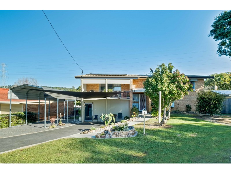 1 Casuarina Court, Highworth QLD 4560