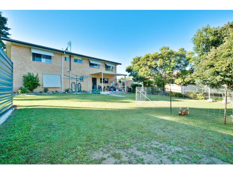 1 Casuarina Court, Highworth QLD 4560