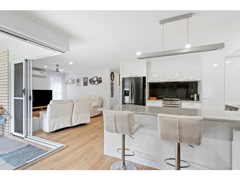 7 Palmerston Crescent, Beerwah QLD 4519