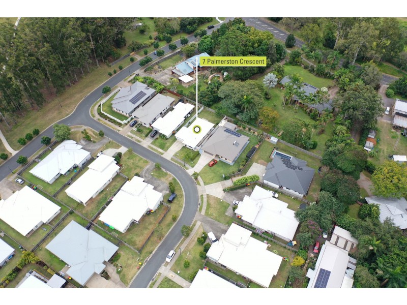 7 Palmerston Crescent, Beerwah QLD 4519