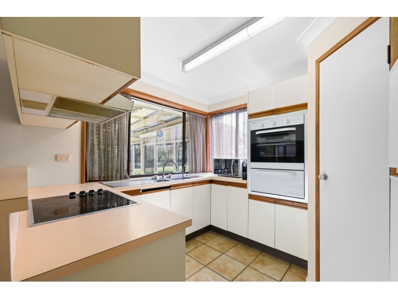 17 The Esplanade, Coochin Creek QLD 4519