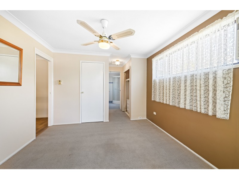 17 The Esplanade, Coochin Creek QLD 4519