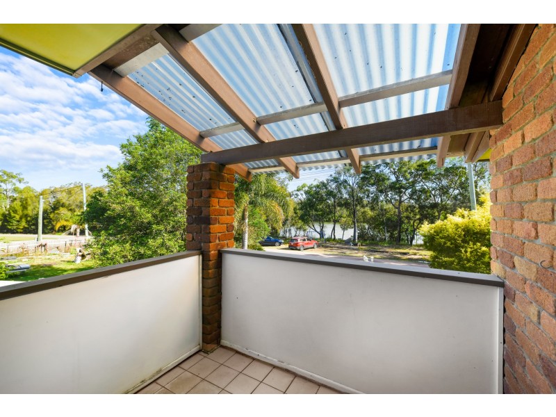 17 The Esplanade, Coochin Creek QLD 4519