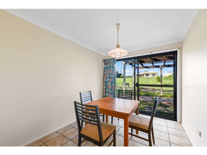 17 The Esplanade, Coochin Creek QLD 4519
