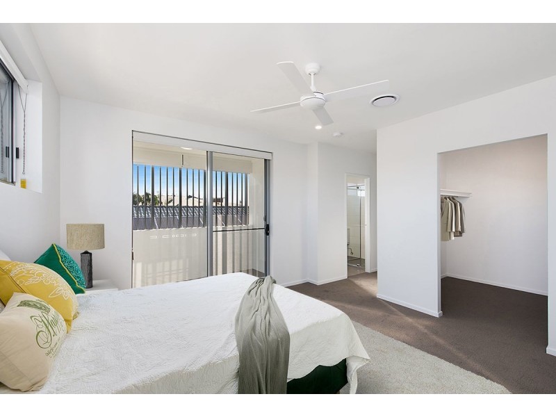 4/305 Bradman Avenue, Maroochydore QLD 4558