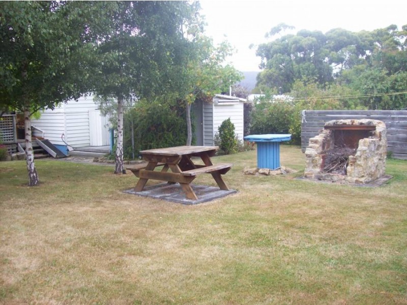23 Beach Street, White Beach TAS 7184