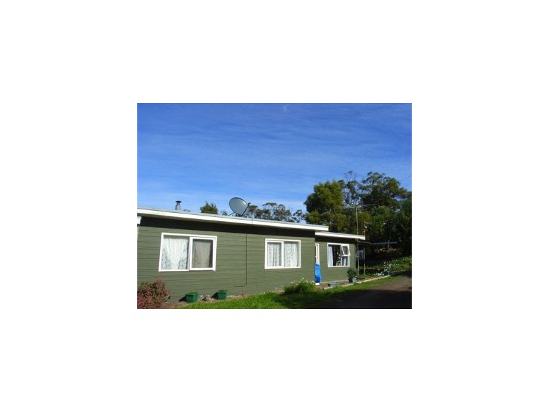 220 Bay Road, Boomer Bay TAS 7177