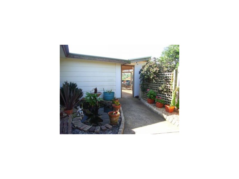 220 Bay Road, Boomer Bay TAS 7177