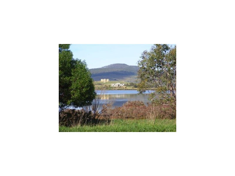 220 Bay Road, Boomer Bay TAS 7177