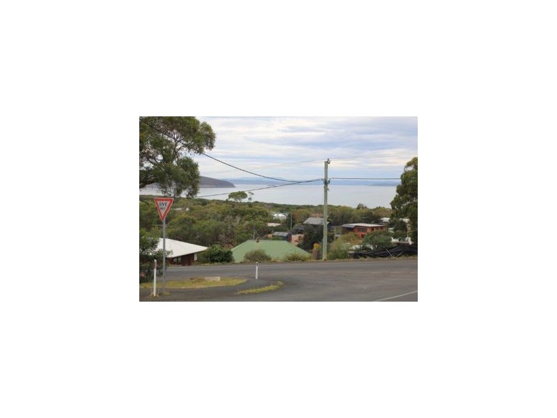 4 Wattle Road, Dodges Ferry TAS 7173