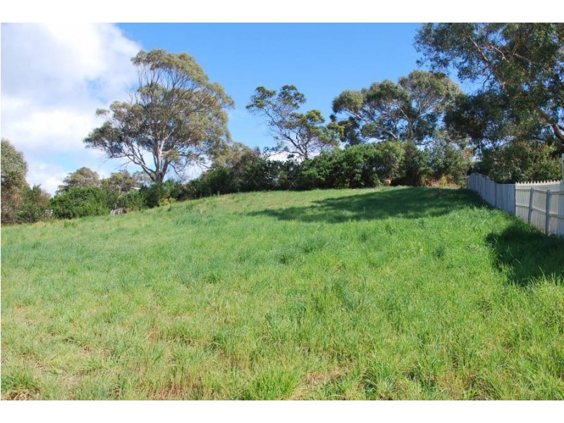 6 Wattle Road, Dodges Ferry TAS 7173