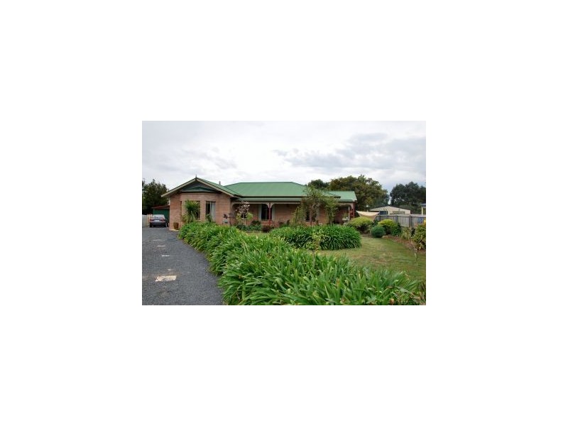 6 Fern Close, Dodges Ferry TAS 7173