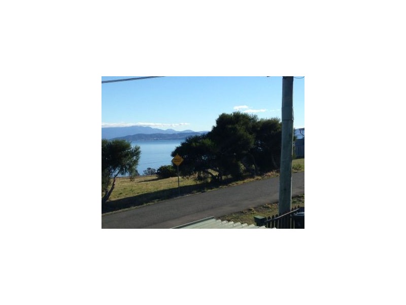90 Grevillea Street, Primrose Sands TAS 7173