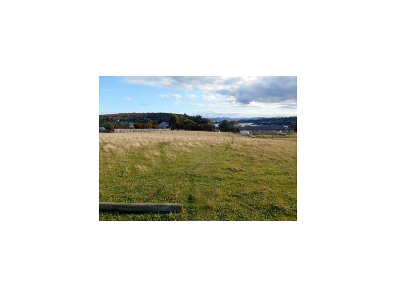 31 Colleen Crescent, Primrose Sands TAS 7173