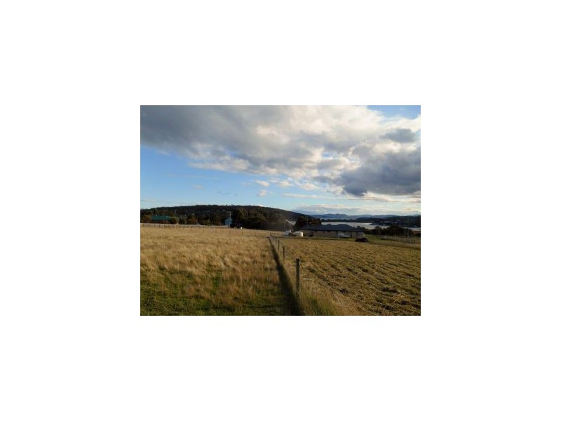 31 Colleen Crescent, Primrose Sands TAS 7173