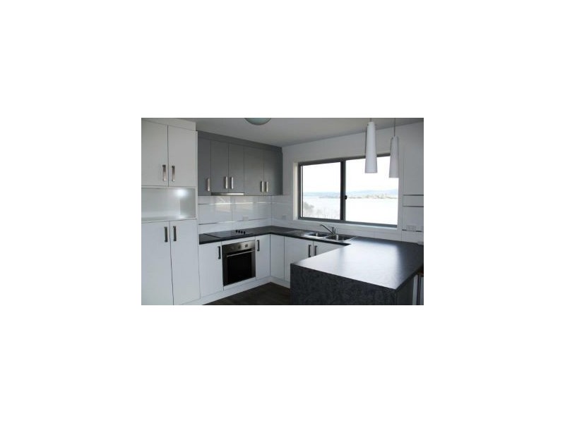 86 Bay Road, Boomer Bay TAS 7177