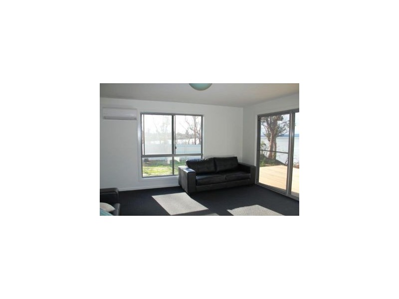 86 Bay Road, Boomer Bay TAS 7177