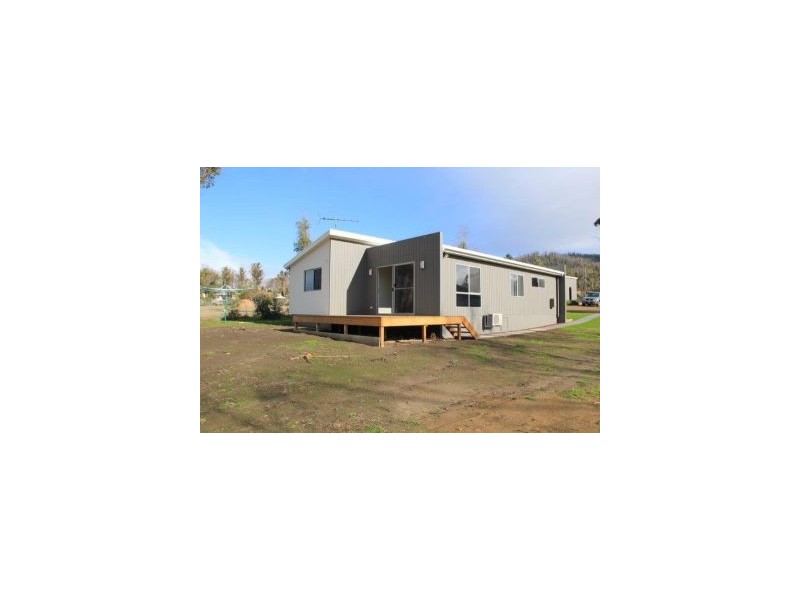 86 Bay Road, Boomer Bay TAS 7177