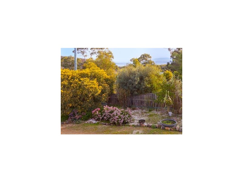5 Erle Street West, Carlton River TAS 7173