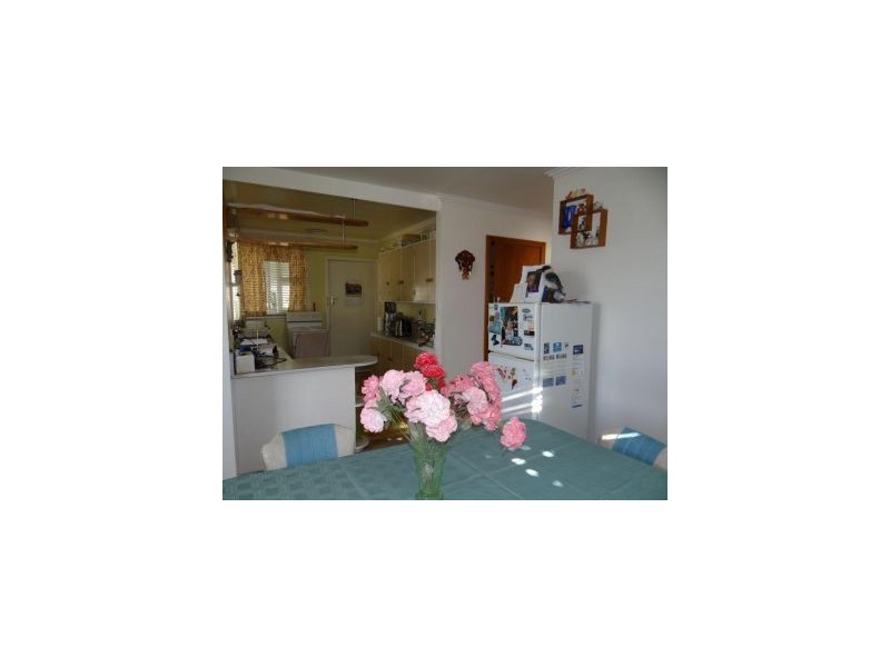 2 Fenwick Cres, Derwent Park TAS 7009