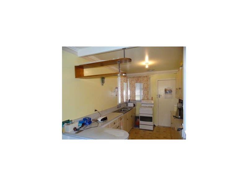 2 Fenwick Cres, Derwent Park TAS 7009