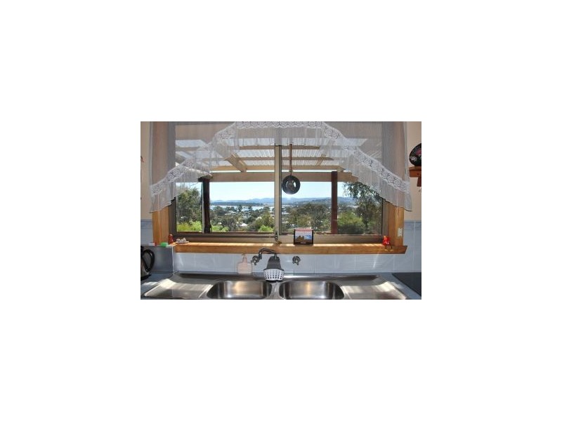 54 Signal Hill Road, Dodges Ferry TAS 7173