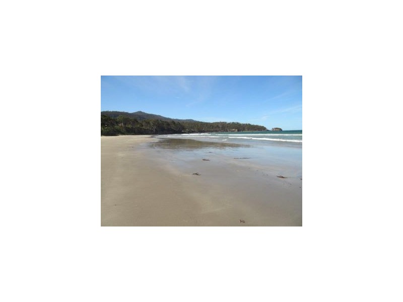 Lots 1 & 4 Pirates Bay Road, Eaglehawk Neck TAS 7179