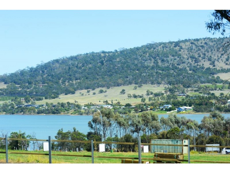 6 Caitlin Court, Midway Point TAS 7171