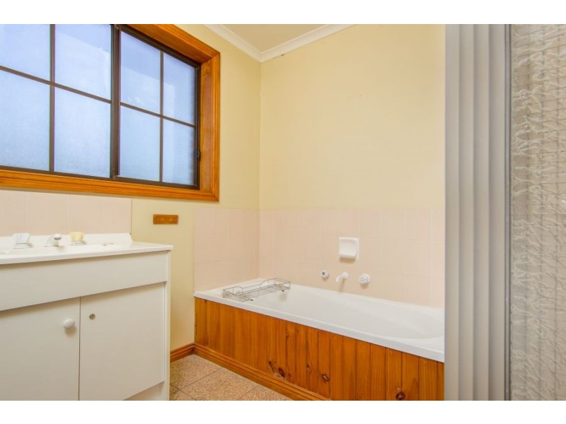 16 Joel Avenue, Carlton TAS 7173