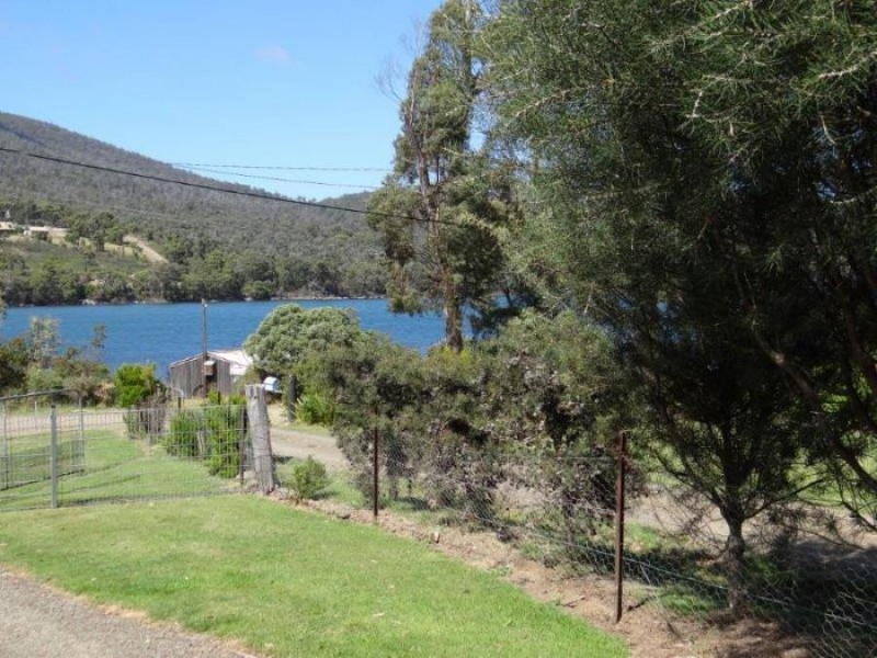 122b Old Jetty Road, Eaglehawk Neck TAS 7179