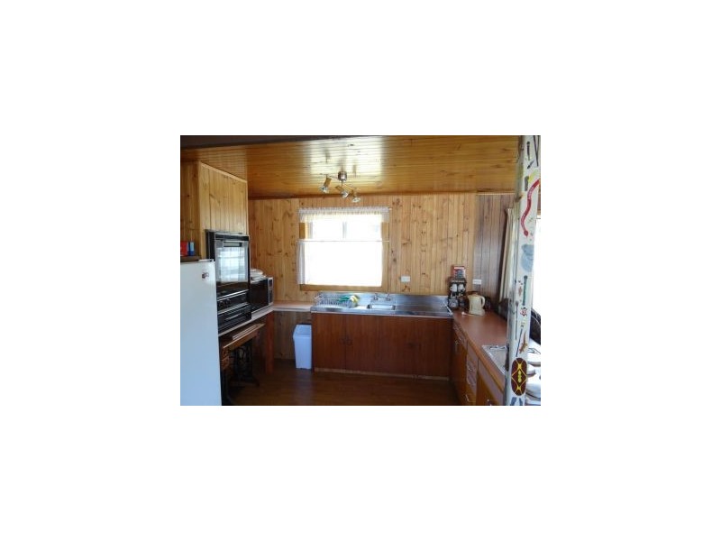 192 White Beach Road, White Beach TAS 7184