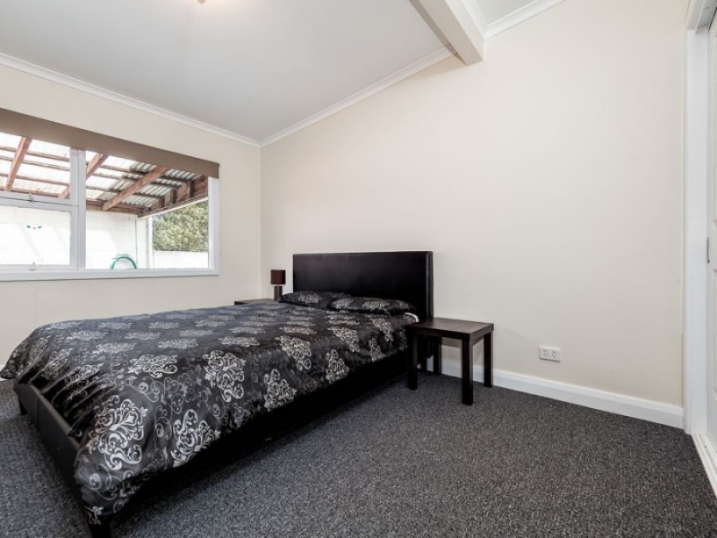 15 First Avenue, Midway Point TAS 7171