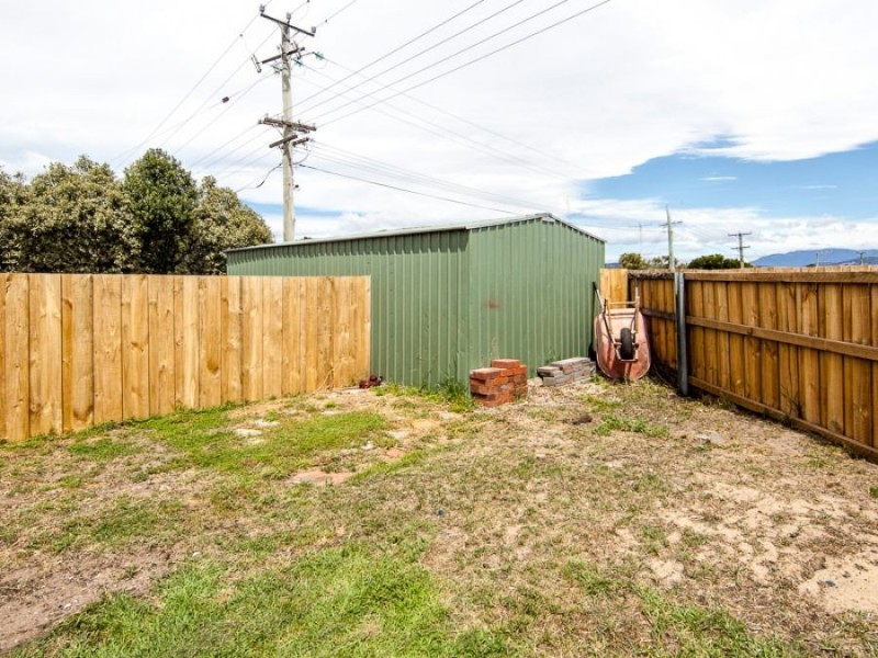 15 First Avenue, Midway Point TAS 7171