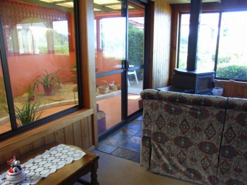 220 Bay Road, Boomer Bay TAS 7177