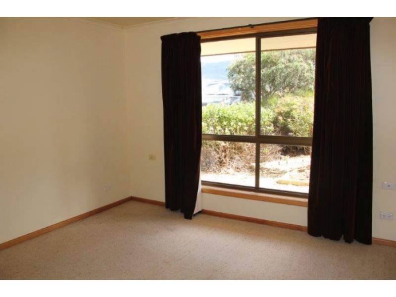 220 Bay Road, Boomer Bay TAS 7177