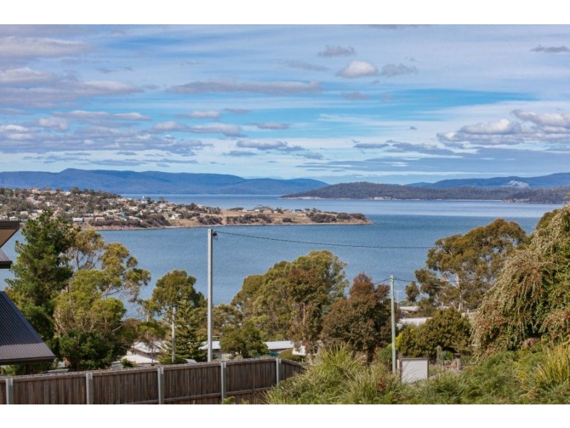 9 Wedgetail Street, Primrose Sands TAS 7173