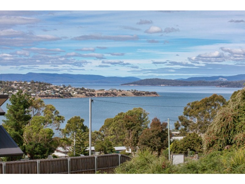 9 Wedgetail Street, Primrose Sands TAS 7173