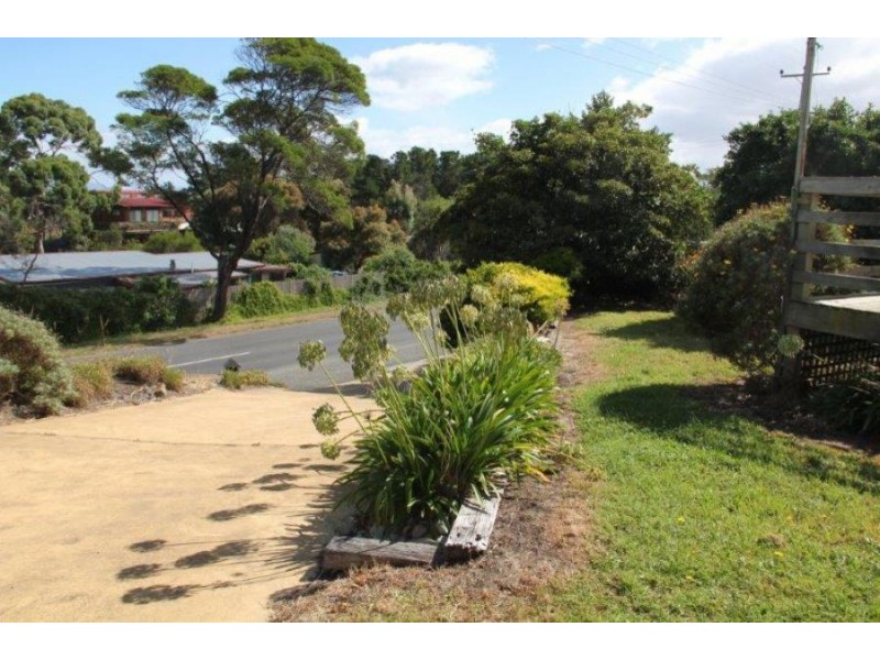 90 Carlton Beach Road, Dodges Ferry TAS 7173