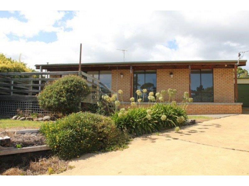 90 Carlton Beach Road, Dodges Ferry TAS 7173