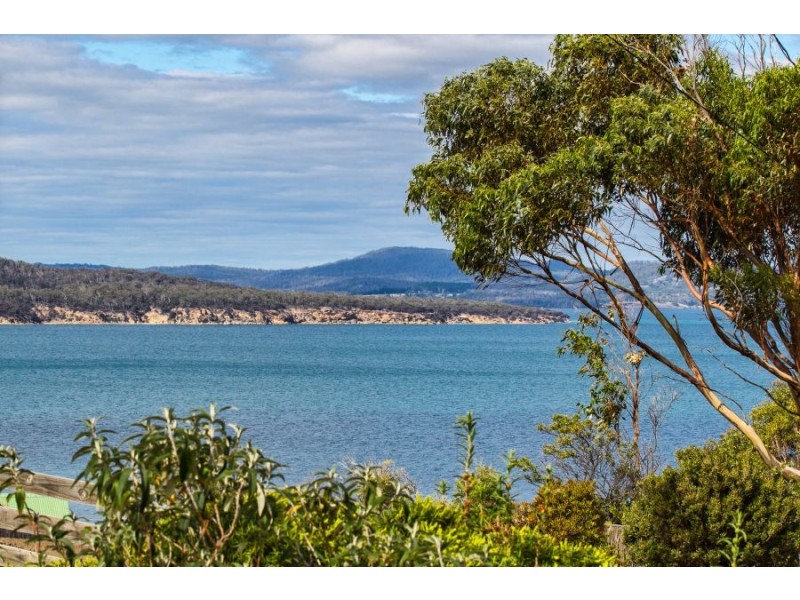 34-36 Robinia Street, Primrose Sands TAS 7173