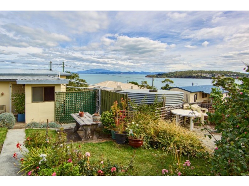 34-36 Robinia Street, Primrose Sands TAS 7173