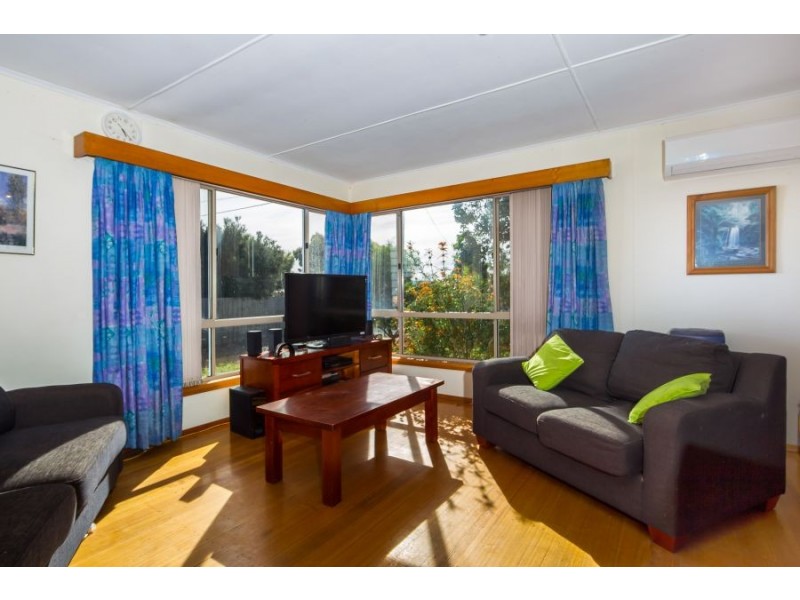 6 Fourth Avenue, Dodges Ferry TAS 7173