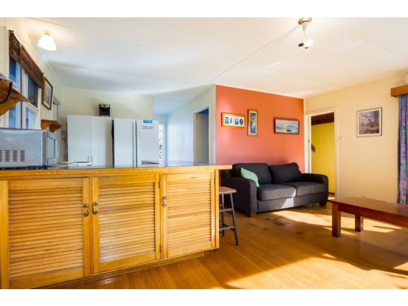 6 Fourth Avenue, Dodges Ferry TAS 7173