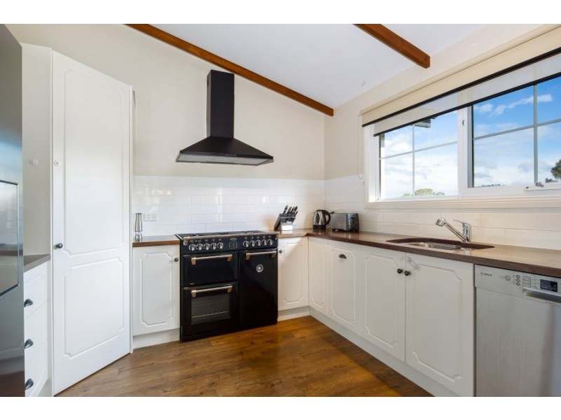 46 Bay Street, Dunalley TAS 7177
