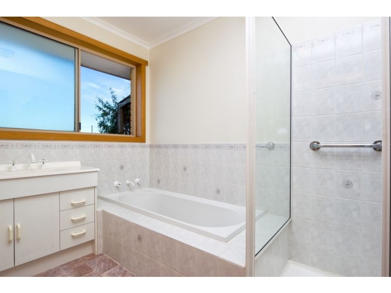 2/3 Barclay Court, Sorell TAS 7172