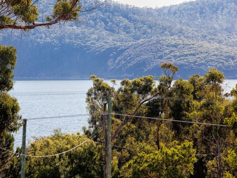 563A White Beach Rd, White Beach TAS 7184