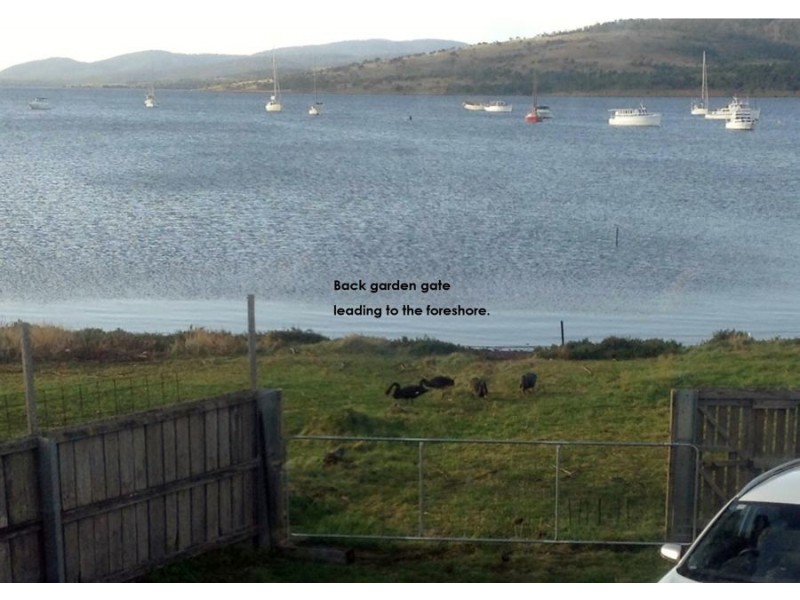 107 Arthur Highway, Dunalley TAS 7177